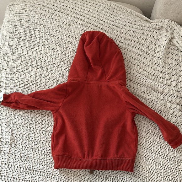 Carter’s sweater - wolf theme - Picture 3 of 7